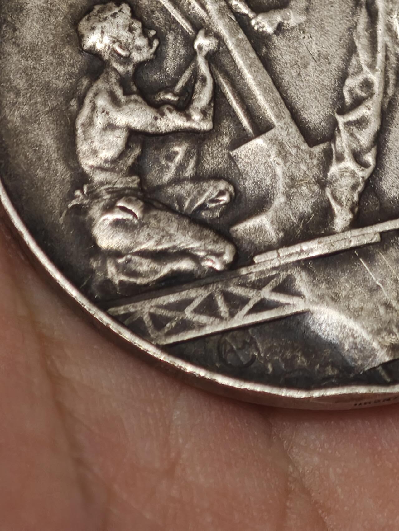 橙子收藏第二期 20世纪法国埃菲尔铁塔登顶纪念章镀银