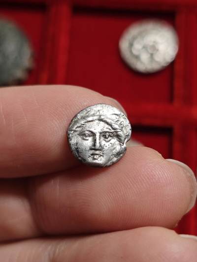 古希腊太阳神阿波罗银币 - 古希腊太阳神阿波罗银币