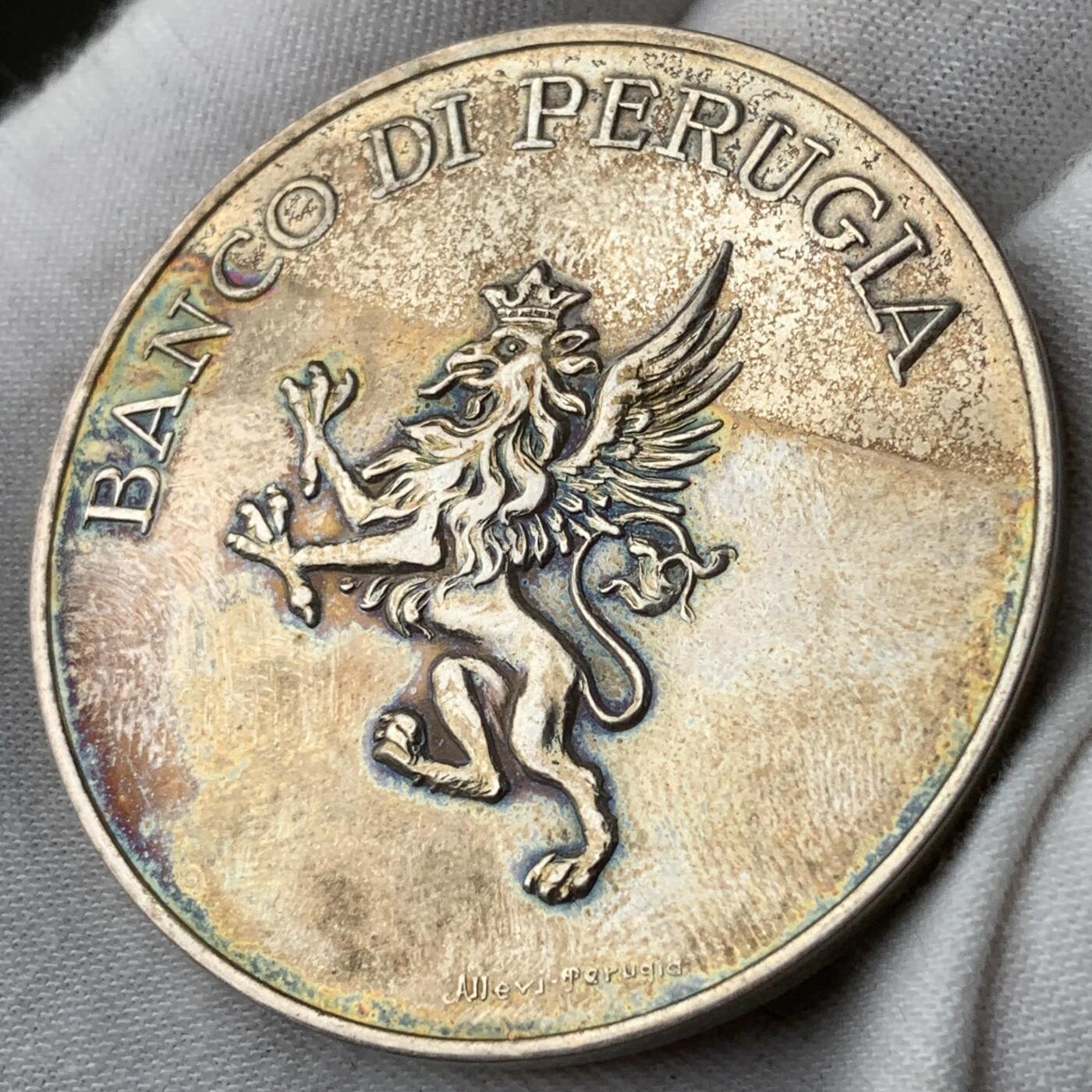 掌中浮雕-藏着的欧洲第051场 PERUGIA银行纪念银章，50mm，49.86g