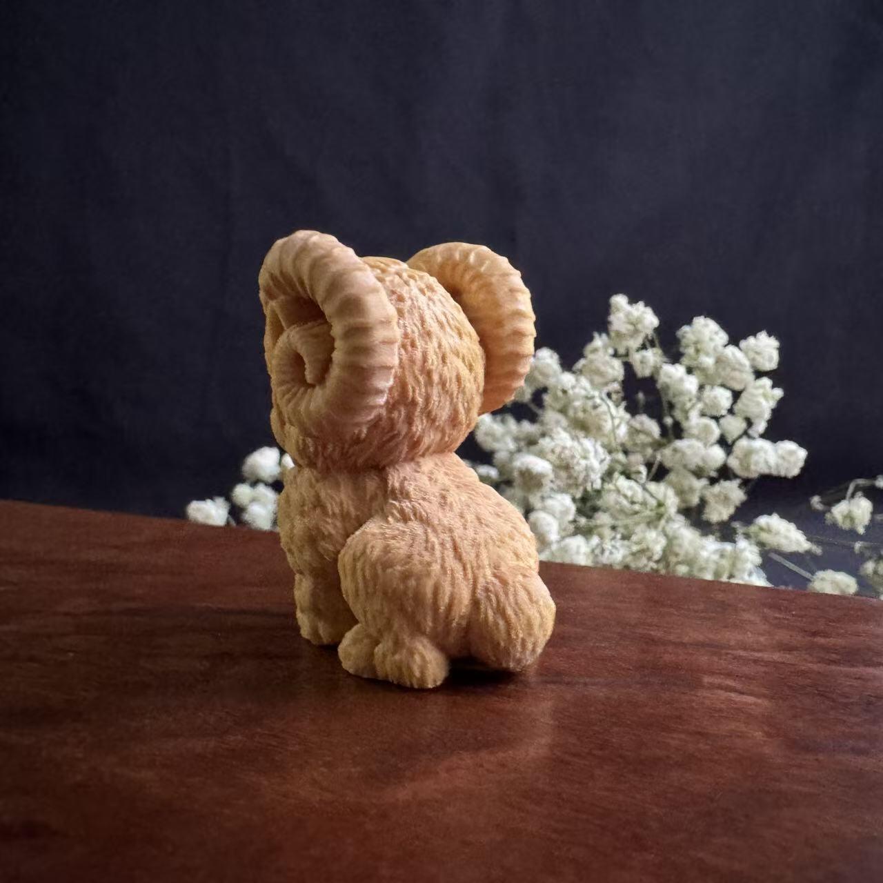 零元拍：哈基米系列，黄杨木雕12生肖之：羊宝，高约：40MM。就这么可耐