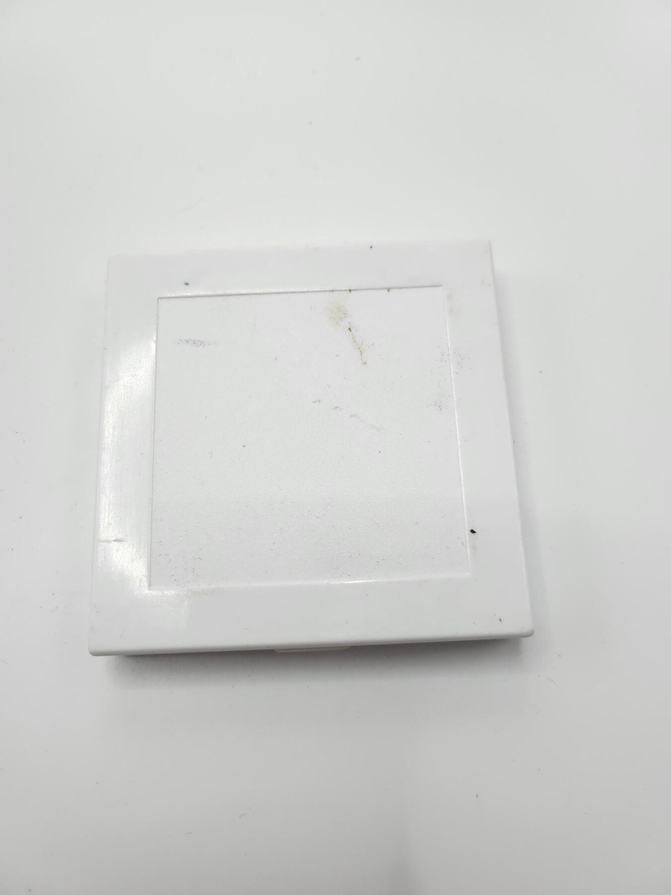 南水社首场拍卖 民主德国建国40周年纪念奖章 章体盒均完好