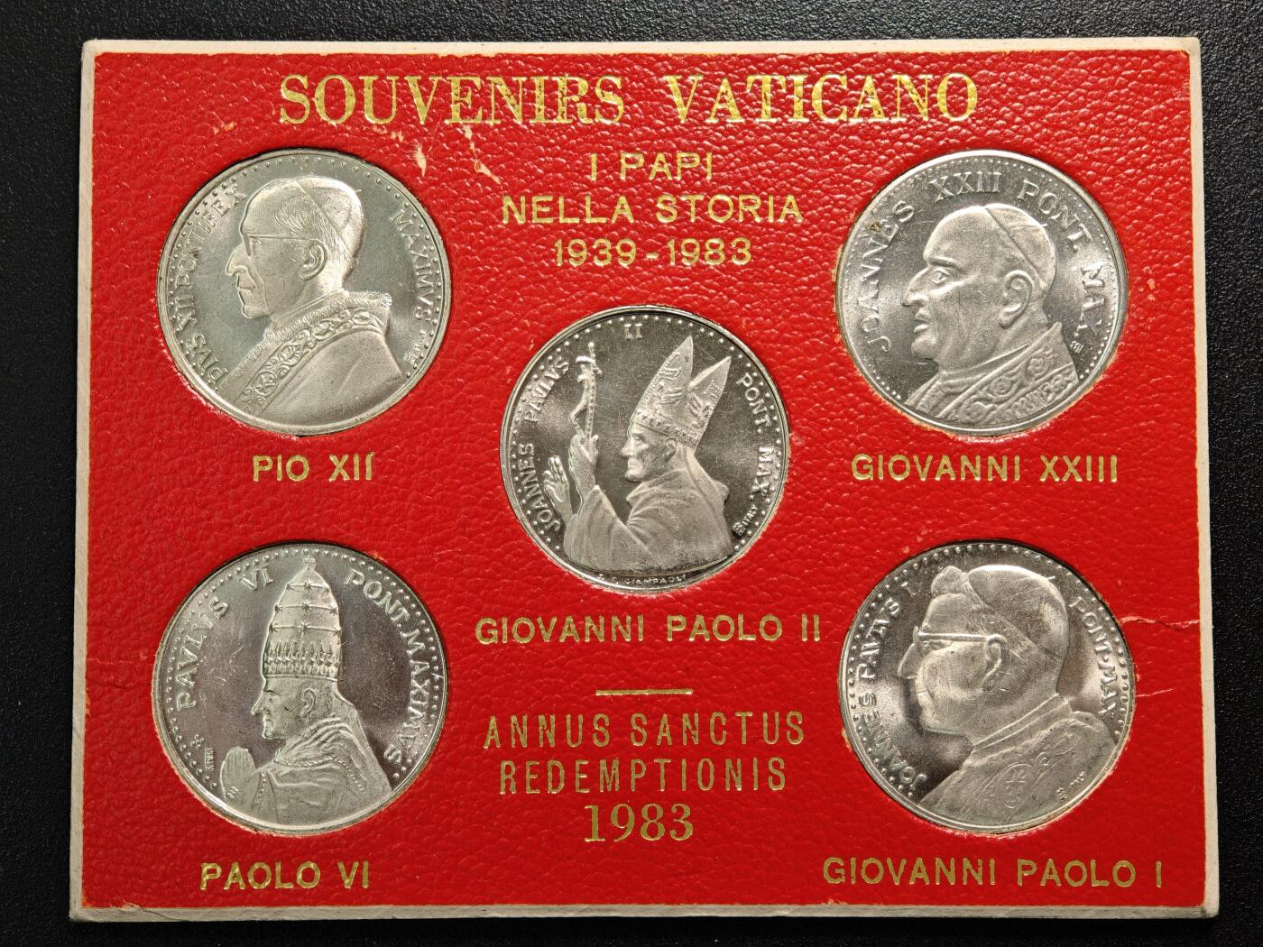 【德藏】世界币章拍卖第163期（拍品征集中~欢迎藏友联系） 1983年 梵蒂冈教皇金属纪念章 5枚一套 直径约：35.4mm/枚；重约：15.6g/枚