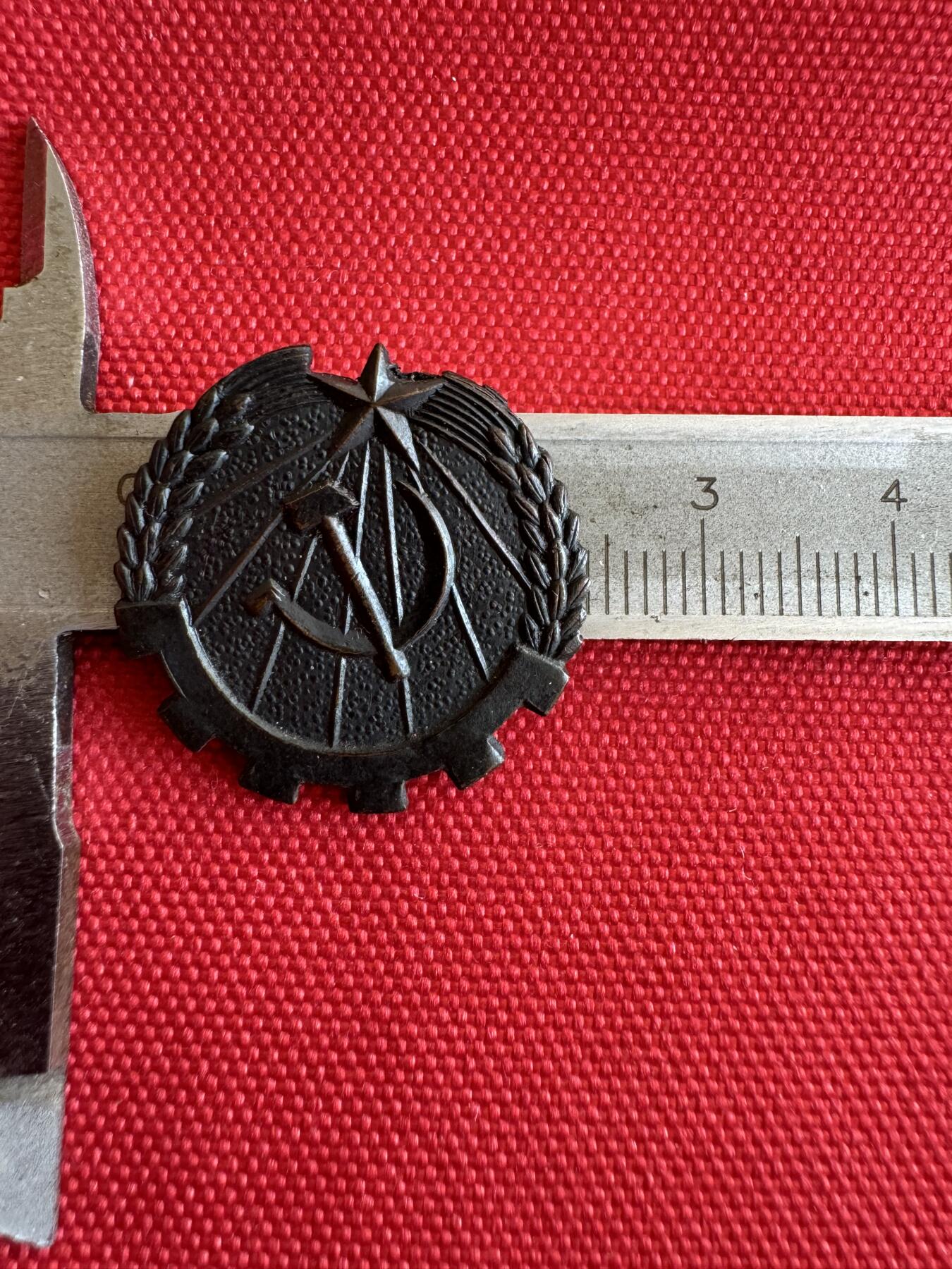 五哥徽章群   28号周三晚上八点4群联拍 铜章