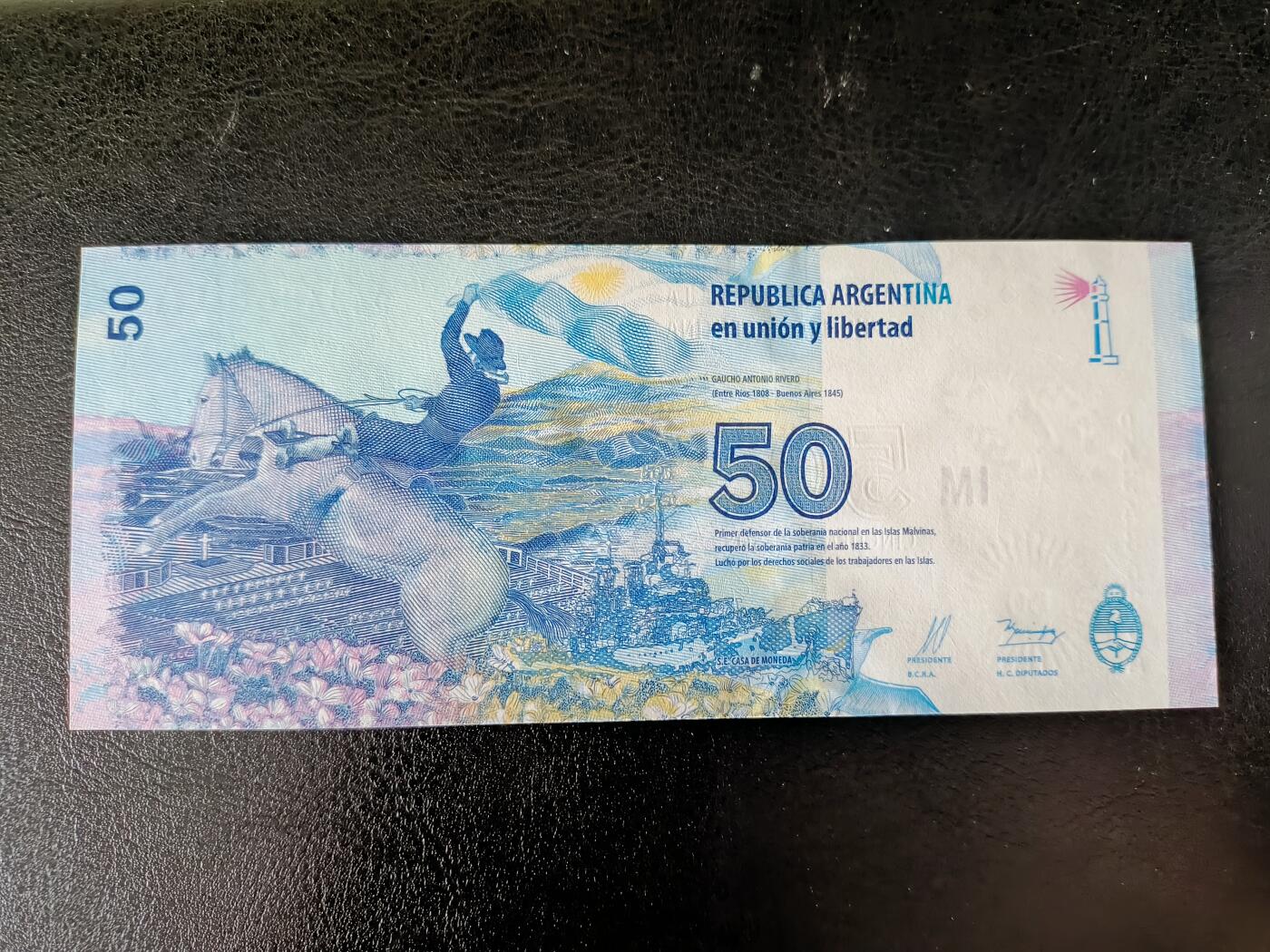 鑫鑫爱钱币2026-01-30 2015-阿根廷-50比索【UNC马岛纪念币】