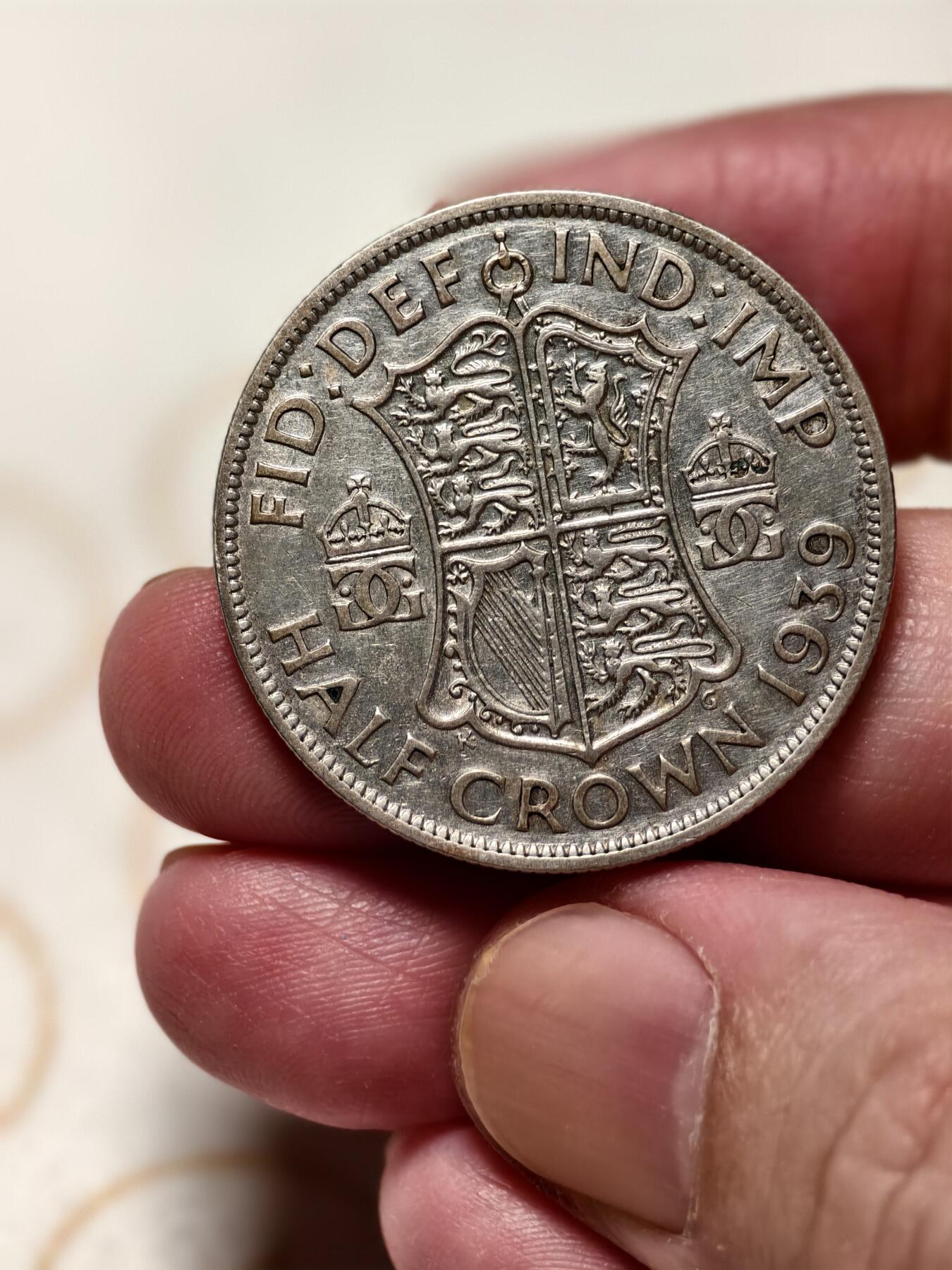 抚柳草堂-第十一期章牌钱币  奖章勋章限时免佣 满百包邮 放漏专场 1939英国半克朗银币 乔治六世 细节漂亮光感不错 重13.9g