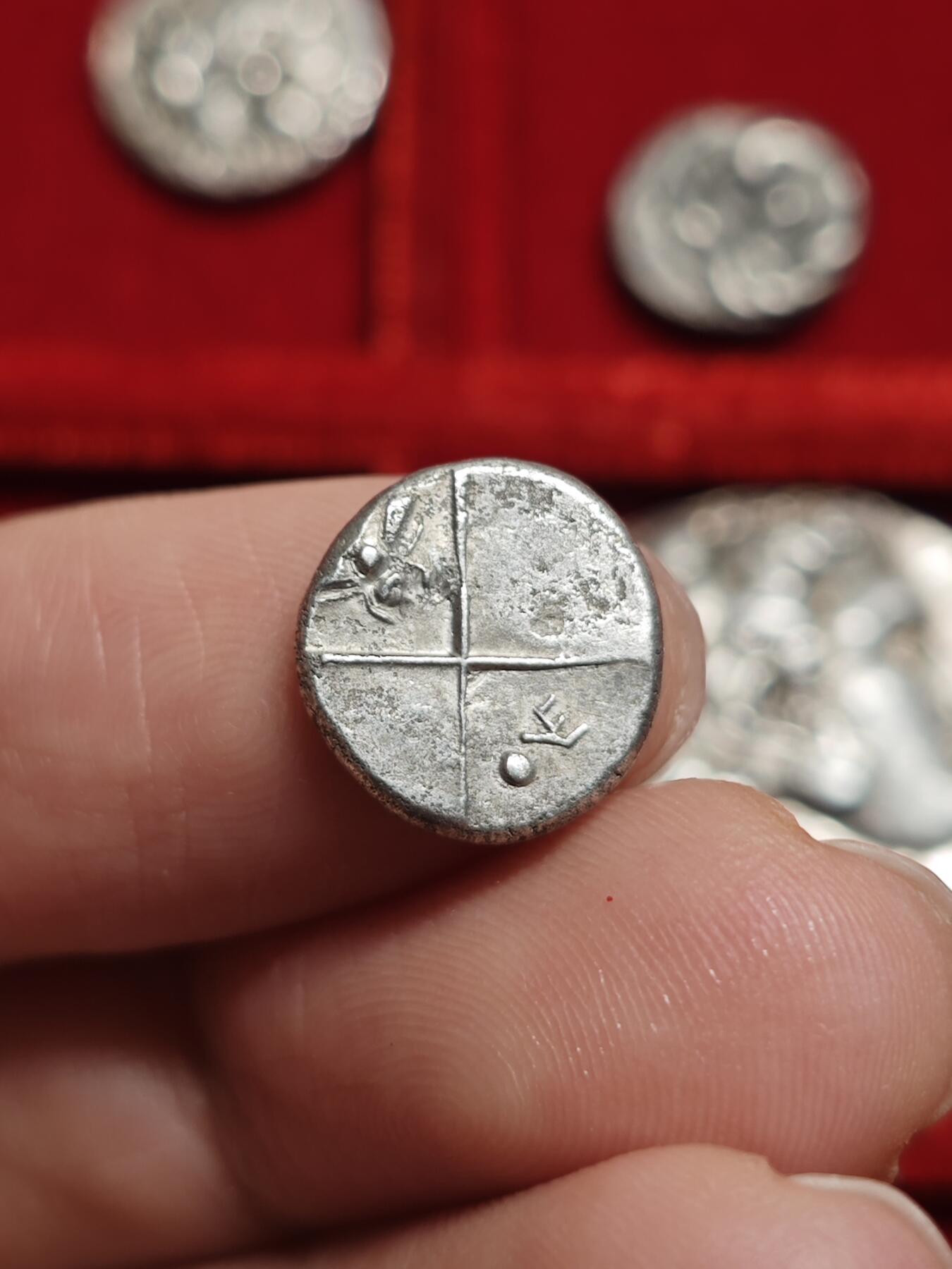 评级古希腊切尔松尼索斯“回头狮子”银币