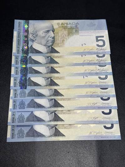 《外钞收藏家》第六百零五期（精选场）（本平台长期征集拍品、欢迎藏友们联系合作） - 加拿大旅版5加元 初版和再版2个版本 各4个签名4张一起 全新 有一张轻微瑕疵