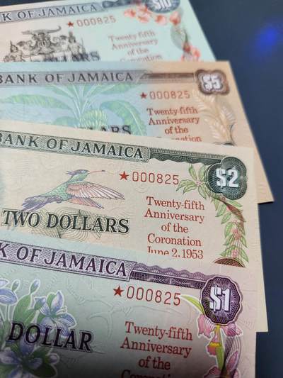 1月27号晚上8点 外国纸币自动截拍第14场 - 加盖版 全同号 全新全套 非常稀少