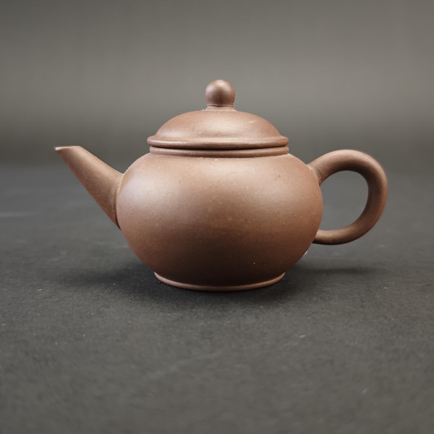 上海都达杂项专场九（全场包邮） 清 孟臣款紫砂壶1-437