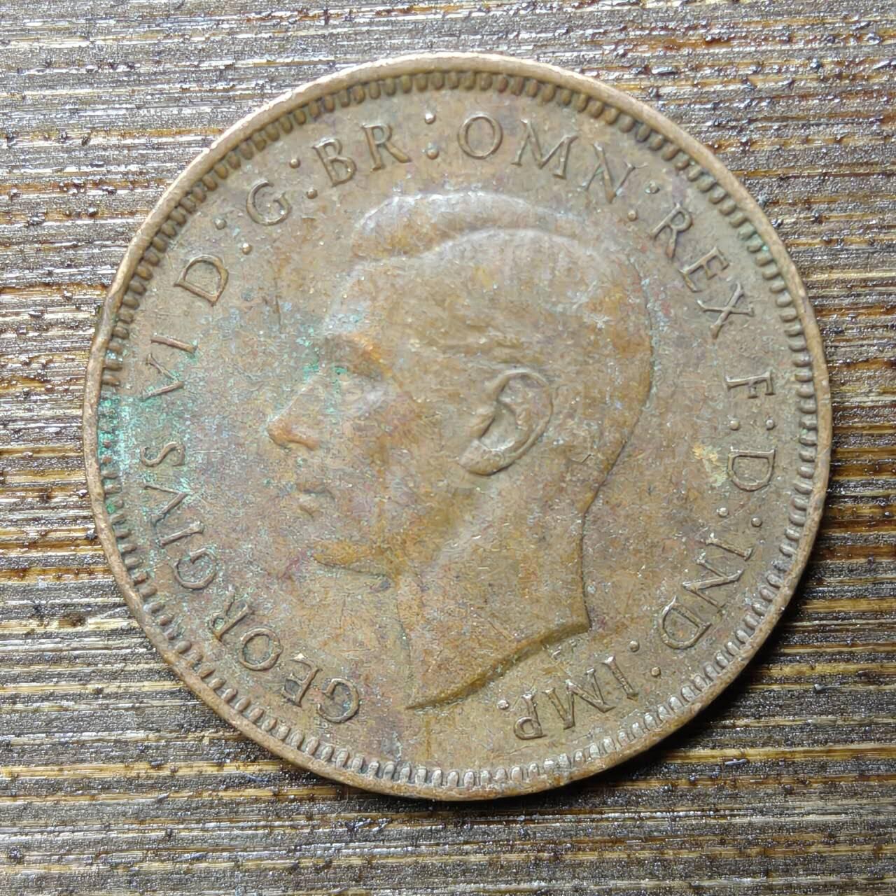 【铜匠收藏】★第141★散币专场 不寄存，30包邮。不满30元，支付5元运费。《接受代拍 代送NGC评级》 13【无寄存】英国 1946年 1法新 小铜币