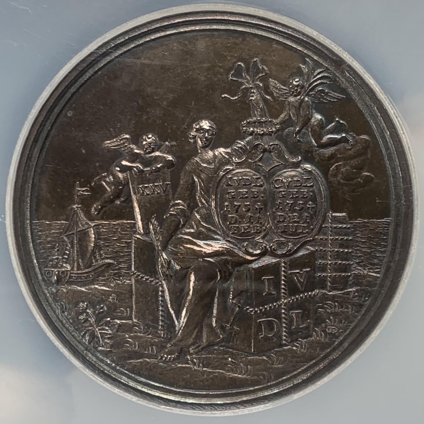 掌中浮雕-藏着的欧洲第051场 NGC MS62 : 1785年德国纺织业主约翰·冯德莱恩与卡塔琳娜·戈延银婚纪念银章，46mm, 老古董婚章，五彩包浆