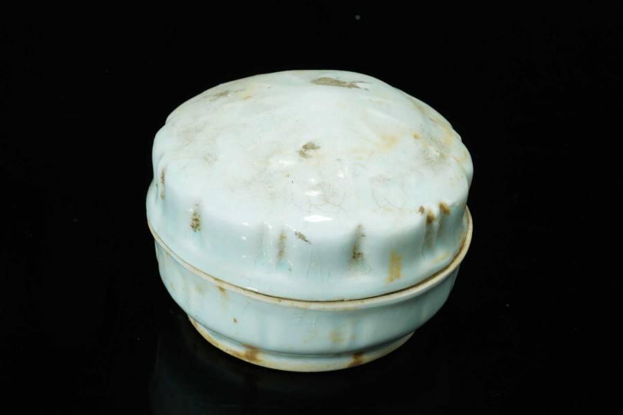 上海都达杂项专场十二（全场包邮】 70年代 湖田窑影青釉粉盒83-49