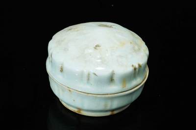 上海都达杂项专场十二（全场包邮】 - 70年代 湖田窑影青釉粉盒83-49