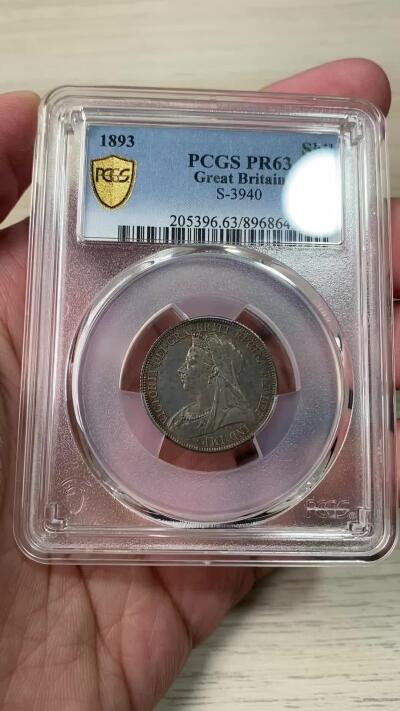 万国钱币拍卖第060期（万国六十期纪念大拍） PCGS PR63 1893年英国维多利亚女王披纱精制1先令  厚重原盒天鹅绒彩乌云包浆 镜面底板极美
