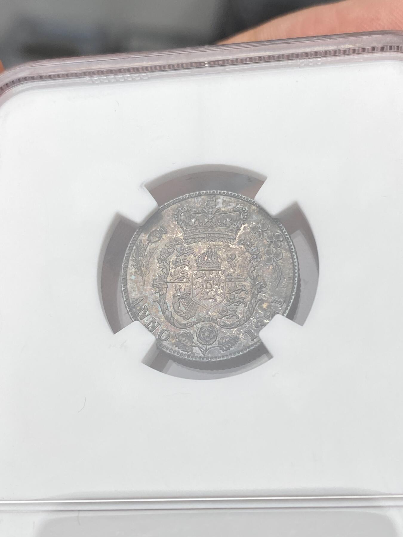 万国钱币拍卖第060期（万国六十期纪念大拍） NGC MS65 1821英国乔治四世三花6便士银币 英式华丽天鹅绒五彩初打类镜面质感 小中见大的顶级BU状态 典藏级品质