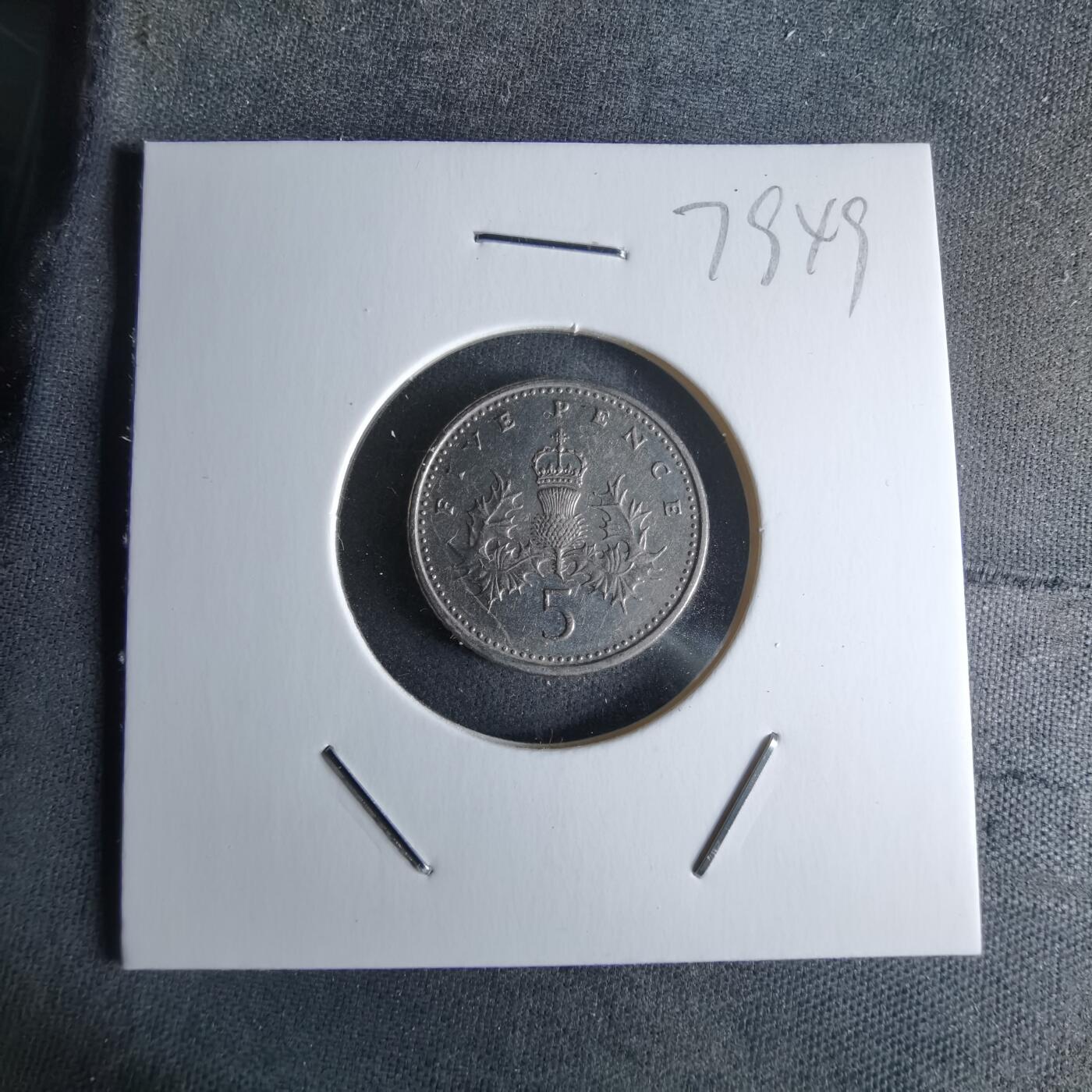 沼泽如烟--第979场 英国1990年5便士