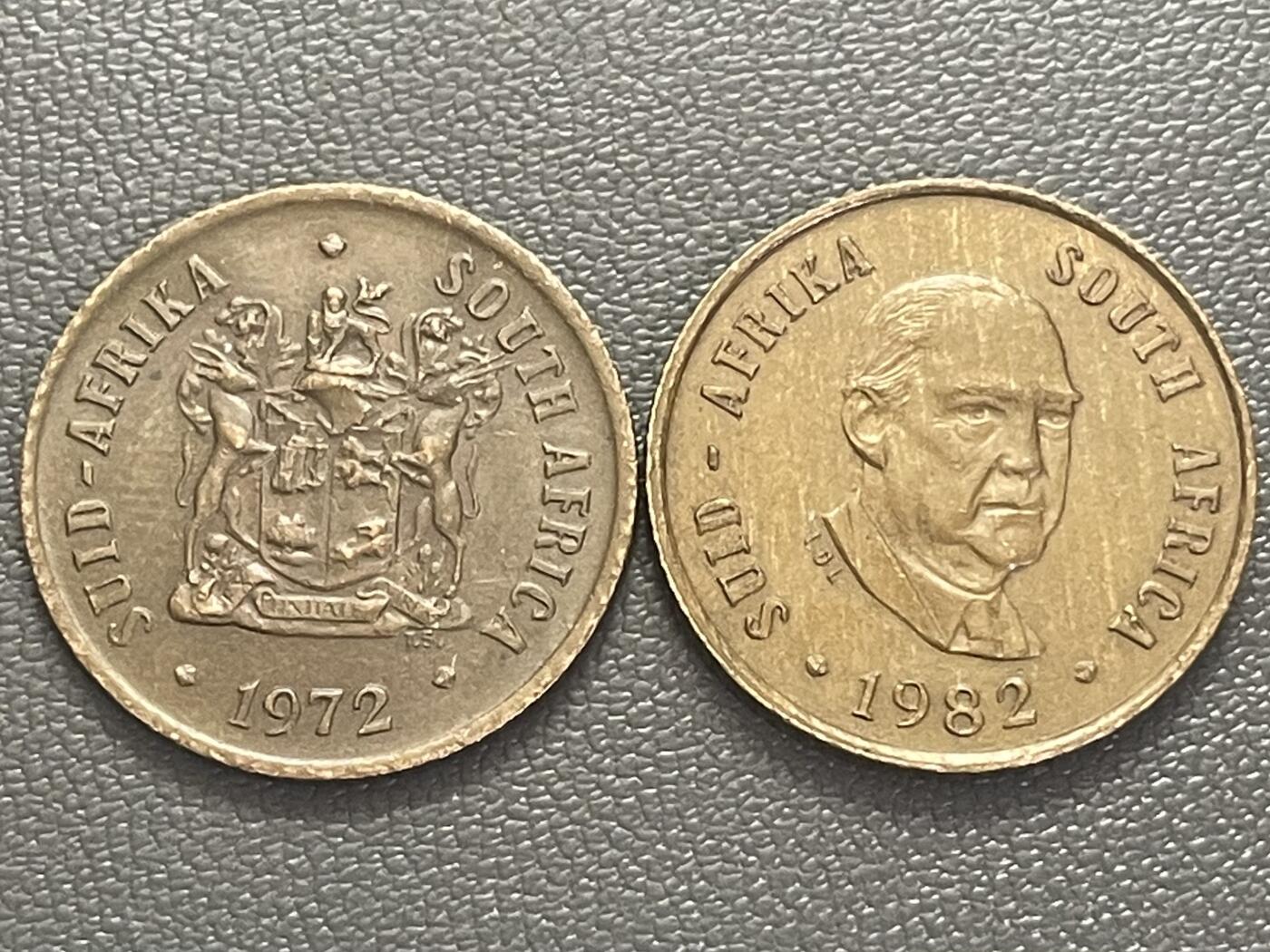 回流0201 不同版本南非一分两枚