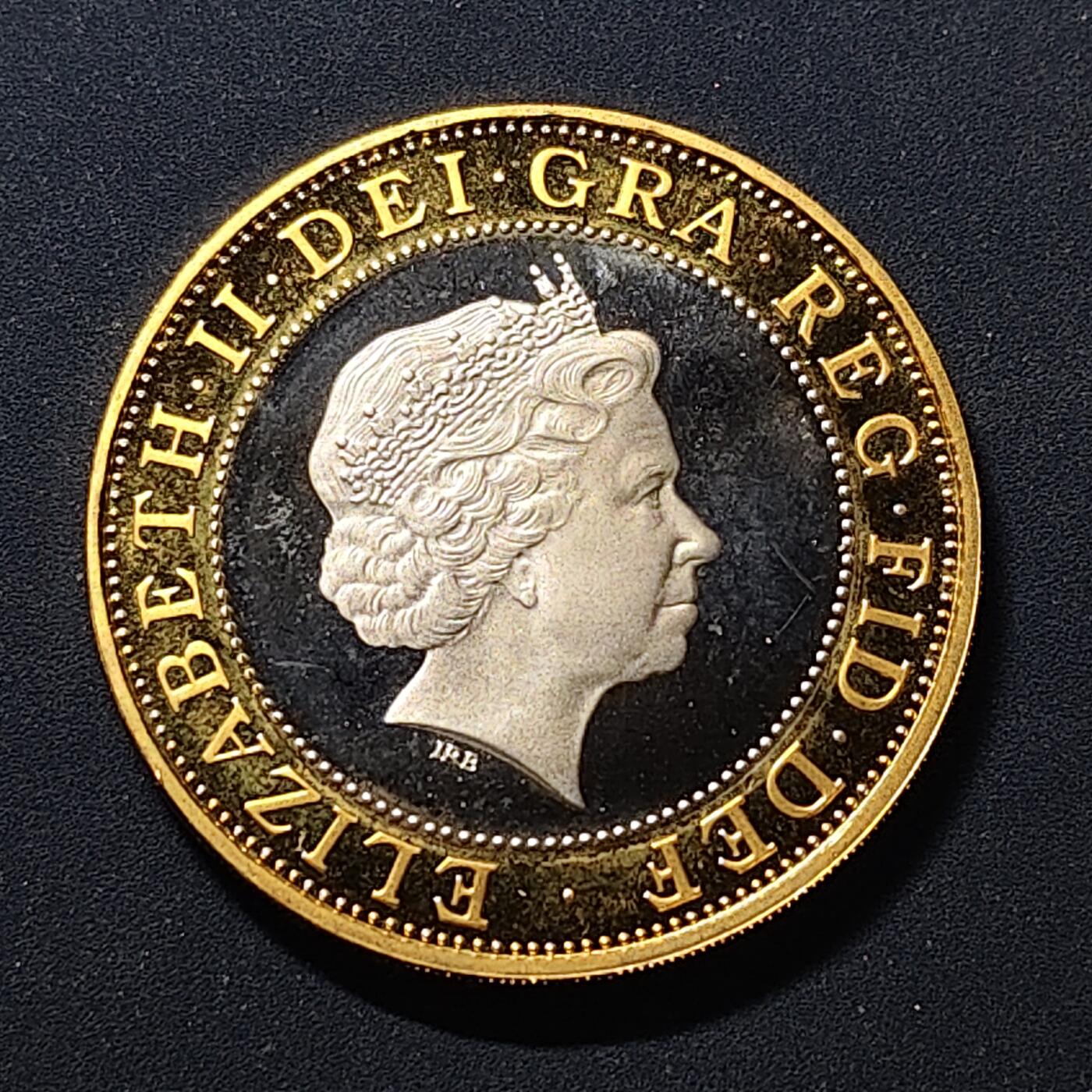 【全场包邮】纯粹捡漏拍499场-持续更新中 【少见】英国2009年2镑达尔文《物种起源》发行150周年精制外圈镀金纪念银币【28.4毫米12克92.5%，纯银价约311元（按28元银价估算）】-盒证全-量5000