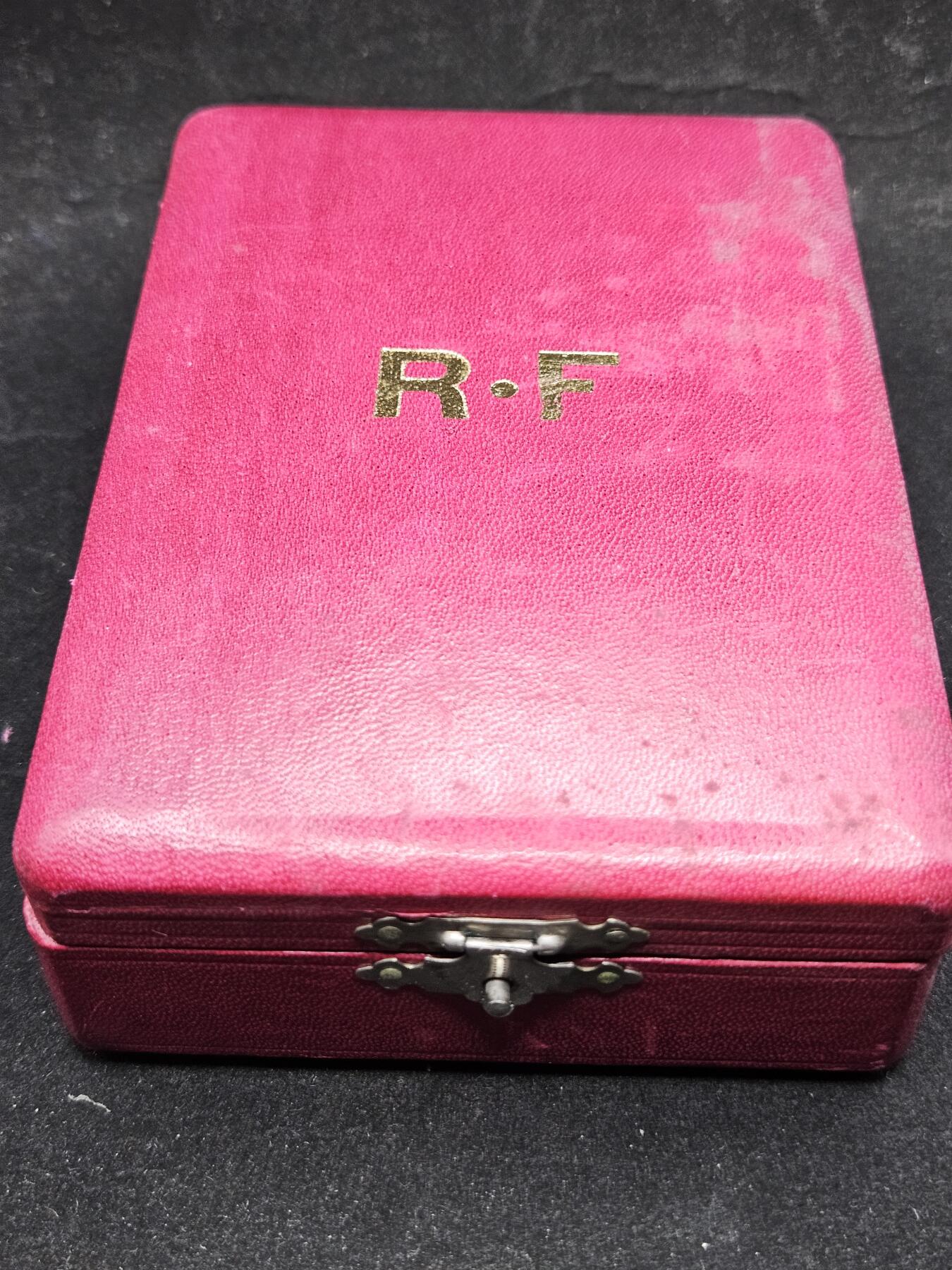 0元起拍勋章 第330期 咸鱼国勋章拍卖专场 2月1日（周日）下午6：00开始 战前三共版 指挥官级荣誉军团勋章 银制带盒略 亚瑟贝特朗制