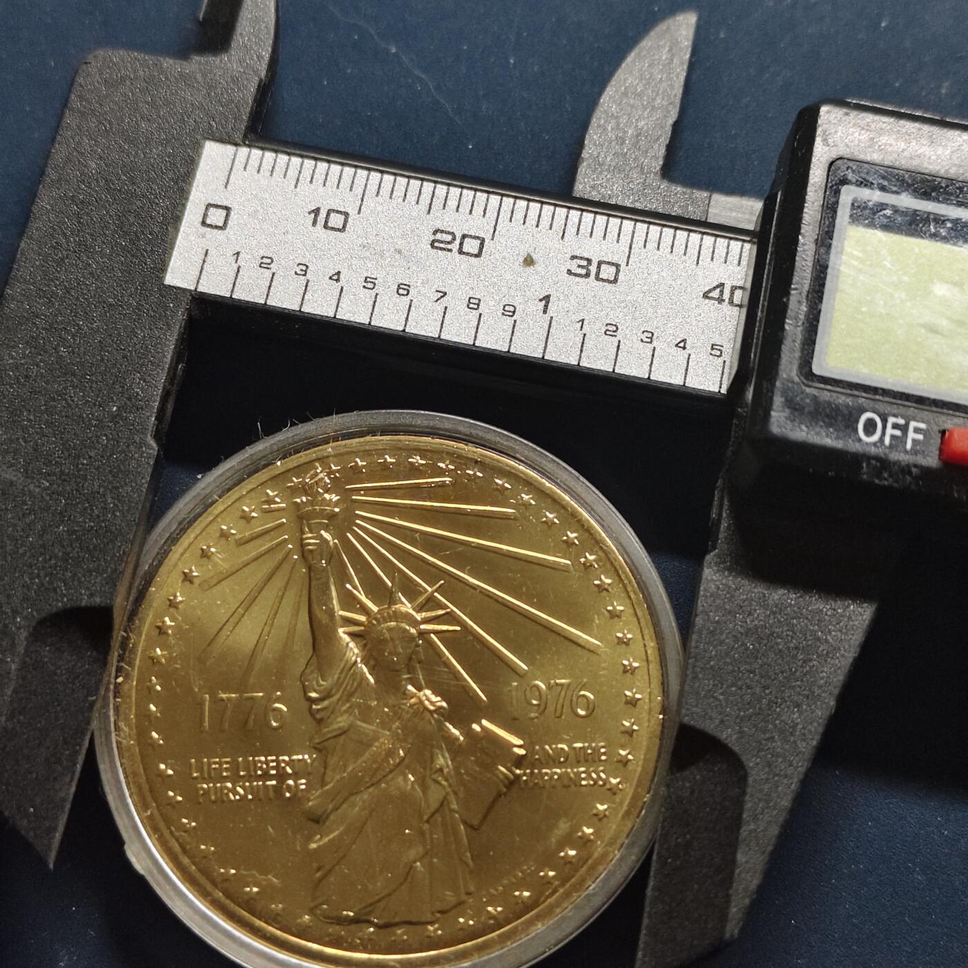 【全场包邮】纯粹捡漏拍499场-持续更新中 【纪念章】美国1976年独立200周年克朗型纪念章-盒证全