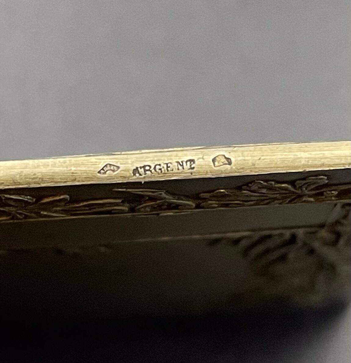 「木头集藏」章牌专场-第67场 法国吉伦特省《小吉伦特报》镀金银章，尺寸：55.6 × 35.6 mm，46.8 g，边铭：菱形厂标 ARGENT 野猪头银标，品相不错。