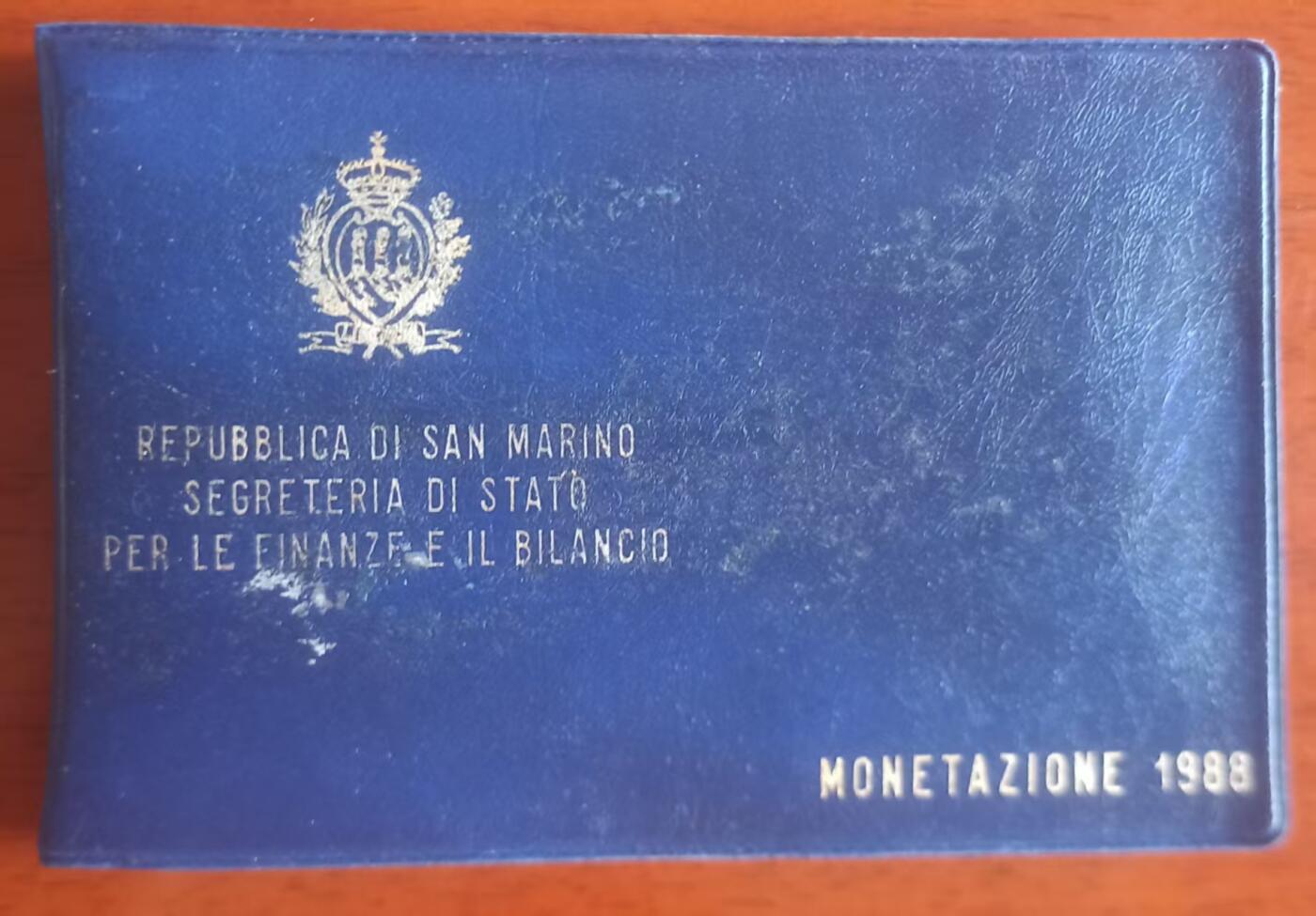 ❤️【币观天下】❤️ 第341期钱币拍卖- 2026.1.30周五晚上6点半场-长期征集拍品 春节前最后一场本场不能存放 节后恢复拍卖 圣马力诺1988年10枚装MS 本年度主题圣马力诺的城堡和堡垒 银币1000里拉含纯银12.19克