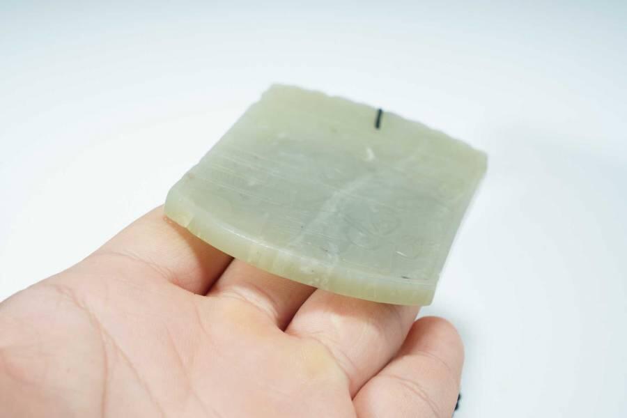 上海都达杂项专场十二（全场包邮】 90年代 和田玉精雕《人物诗文》挂牌83-33