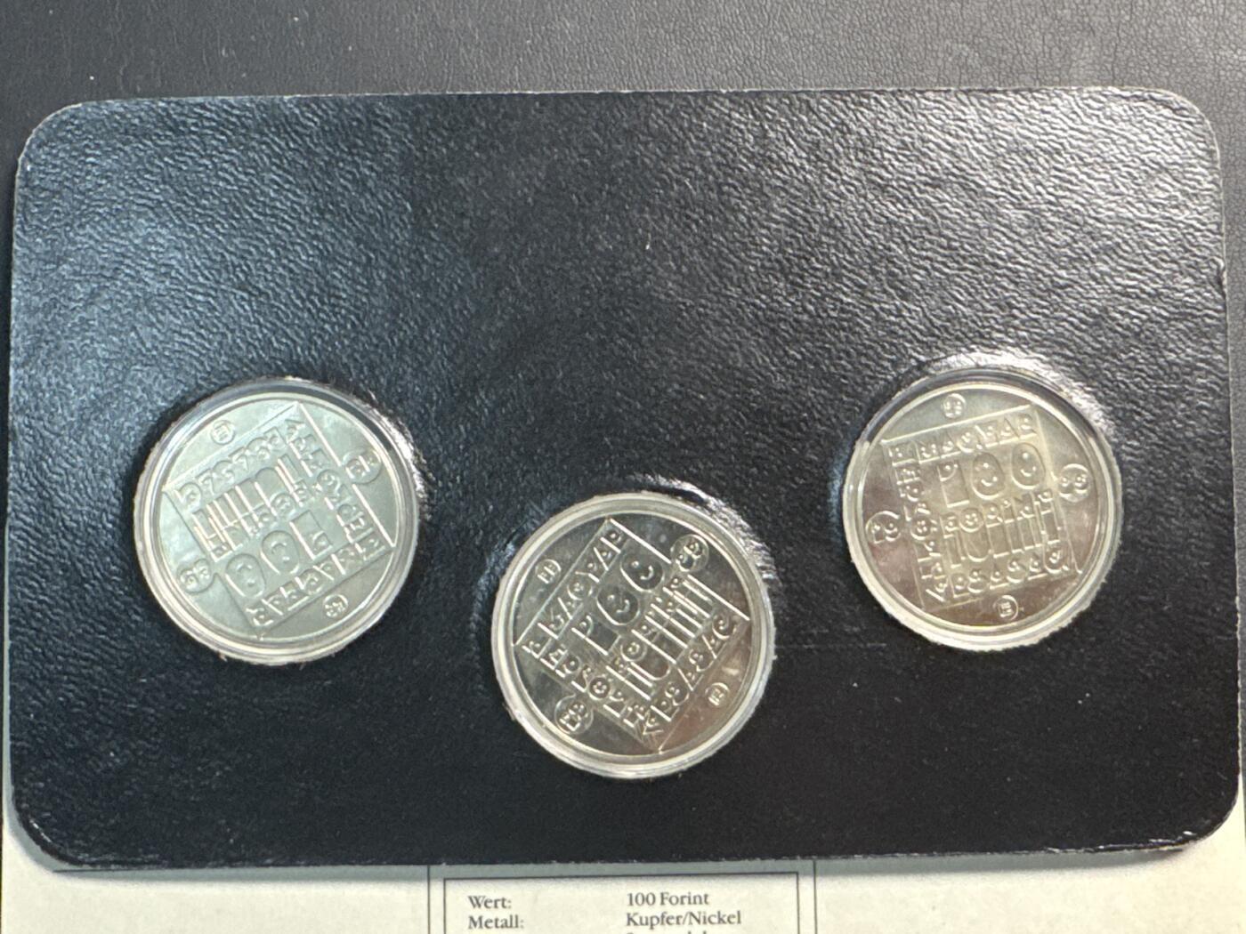 ❤️【币观天下】❤️ 第341期钱币拍卖- 2026.1.30周五晚上6点半场-长期征集拍品 春节前最后一场本场不能存放 节后恢复拍卖 匈牙利1985年野生动物1比索3枚黑卡装纪念币带证书淘宝价360