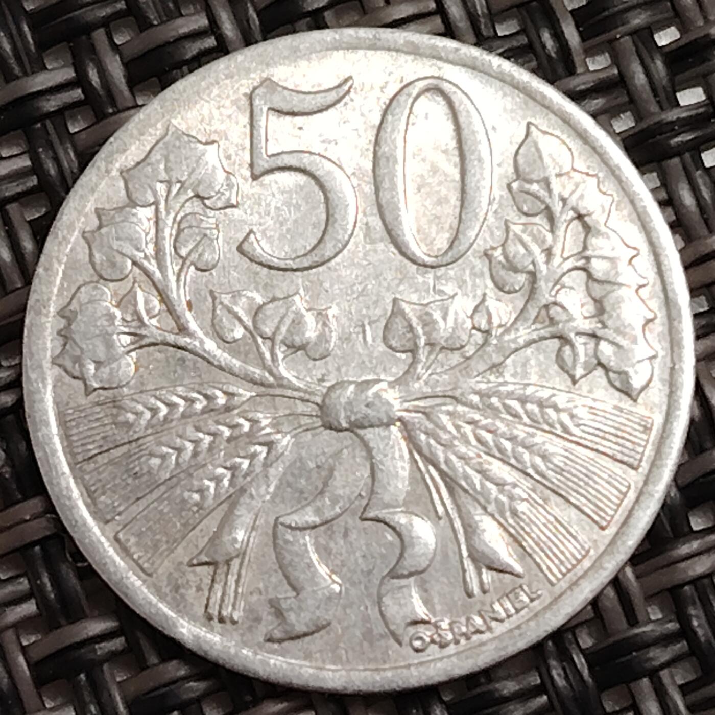 布加迪🐬～世界钱币(上海)🌾第 272 期 /  各国套币和散币 捷克斯洛伐克 1951年 50哈拉铝币