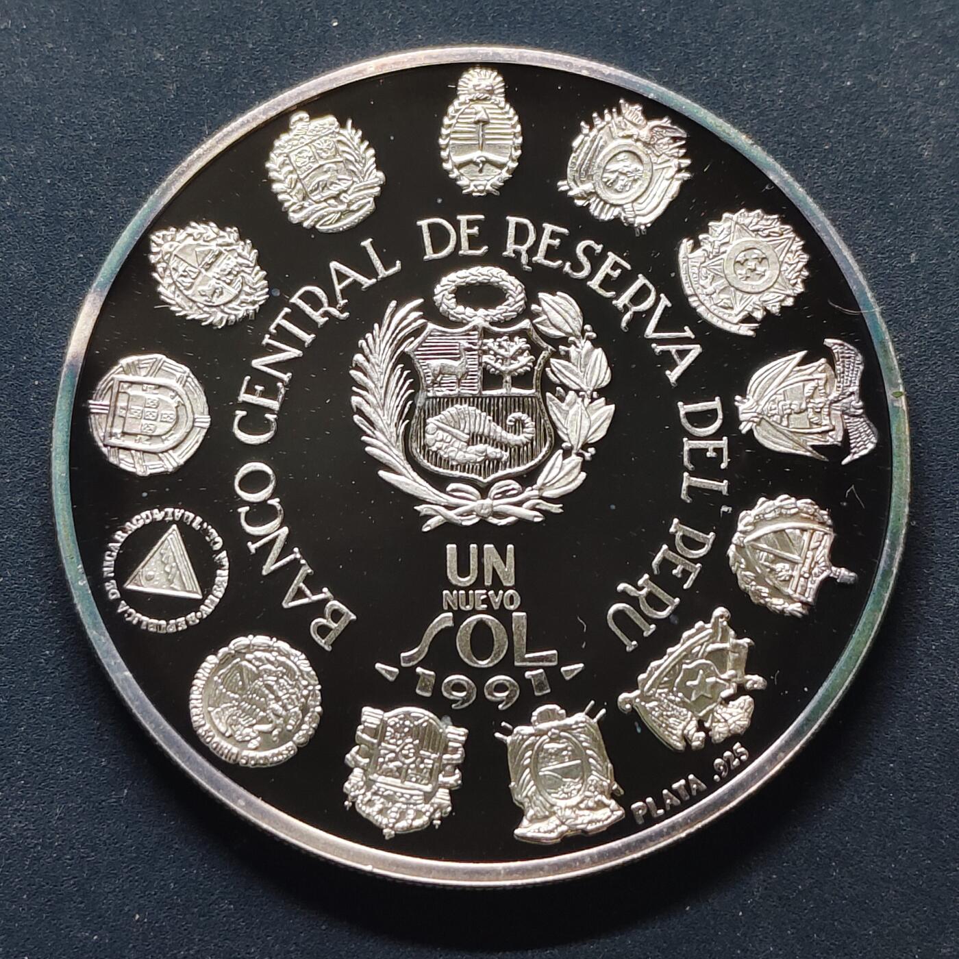 【全场包邮】纯粹捡漏拍499场-持续更新中 【伊比利亚美洲系列首套发现美洲500周年】秘鲁1991年1索尔精制纪念银币【40毫米27克92.5%，估算纯银价约699元（按28元/克银价核算）】