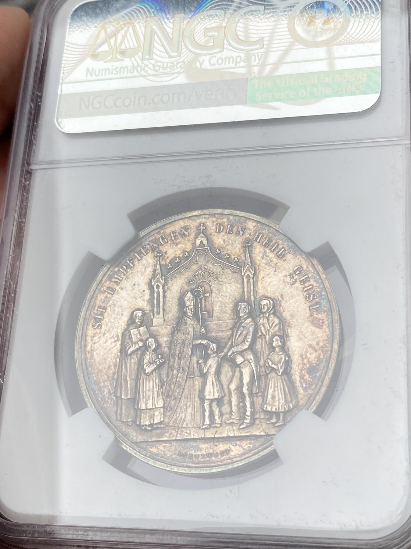 万国钱币拍卖第060期（万国六十期纪念大拍） NGC MS62 19世纪德国圣母抱婴坚信礼纪念银章 天鹅绒五彩浮雕极致美丽