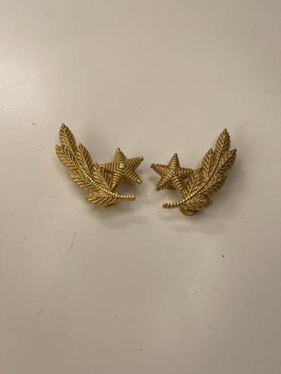 新时代收藏徽章红藏拍卖(第三十场)  徽章纸品证书杂项 - 麦穗领章一套