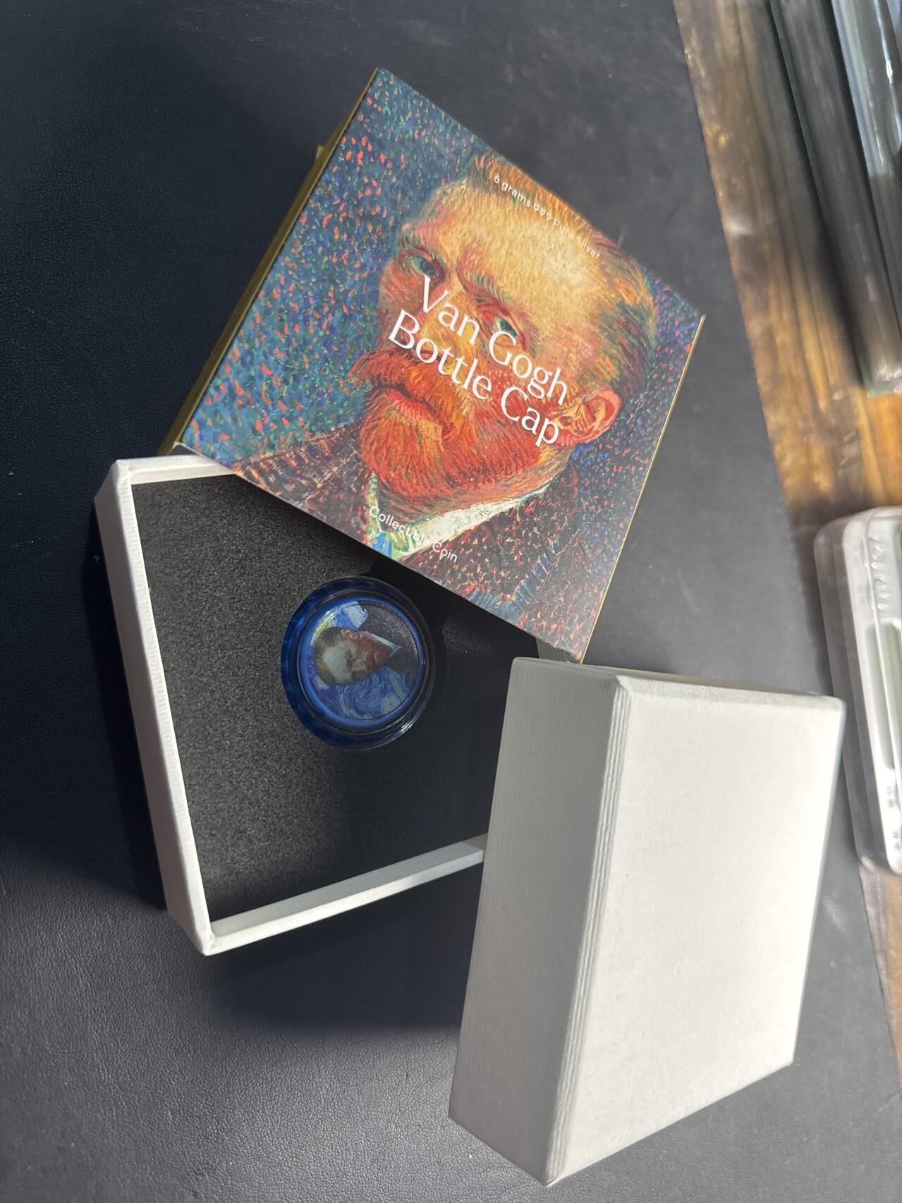 ❤️【币观天下】❤️ 第341期钱币拍卖- 2026.1.30周五晚上6点半场-长期征集拍品 春节前最后一场本场不能存放 节后恢复拍卖 乍得2022年梵高瓶盖形状彩色银币6克盒证齐全