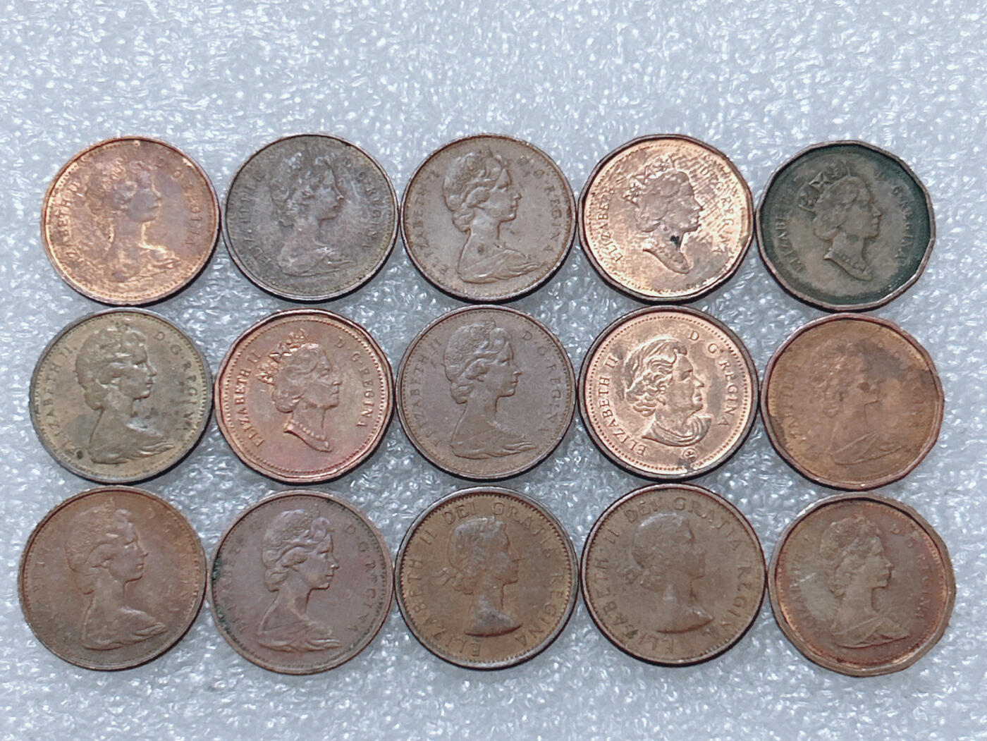 第一海外回流一元起拍收藏 散集专场  第296期 加拿大枫叶1分硬币 15枚