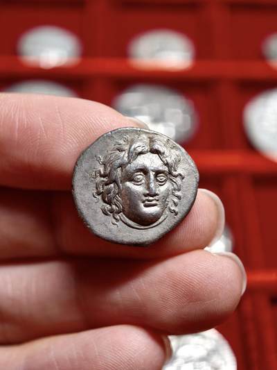 古希腊罗德岛太阳神玫瑰花银币 - 古希腊罗德岛太阳神玫瑰花银币