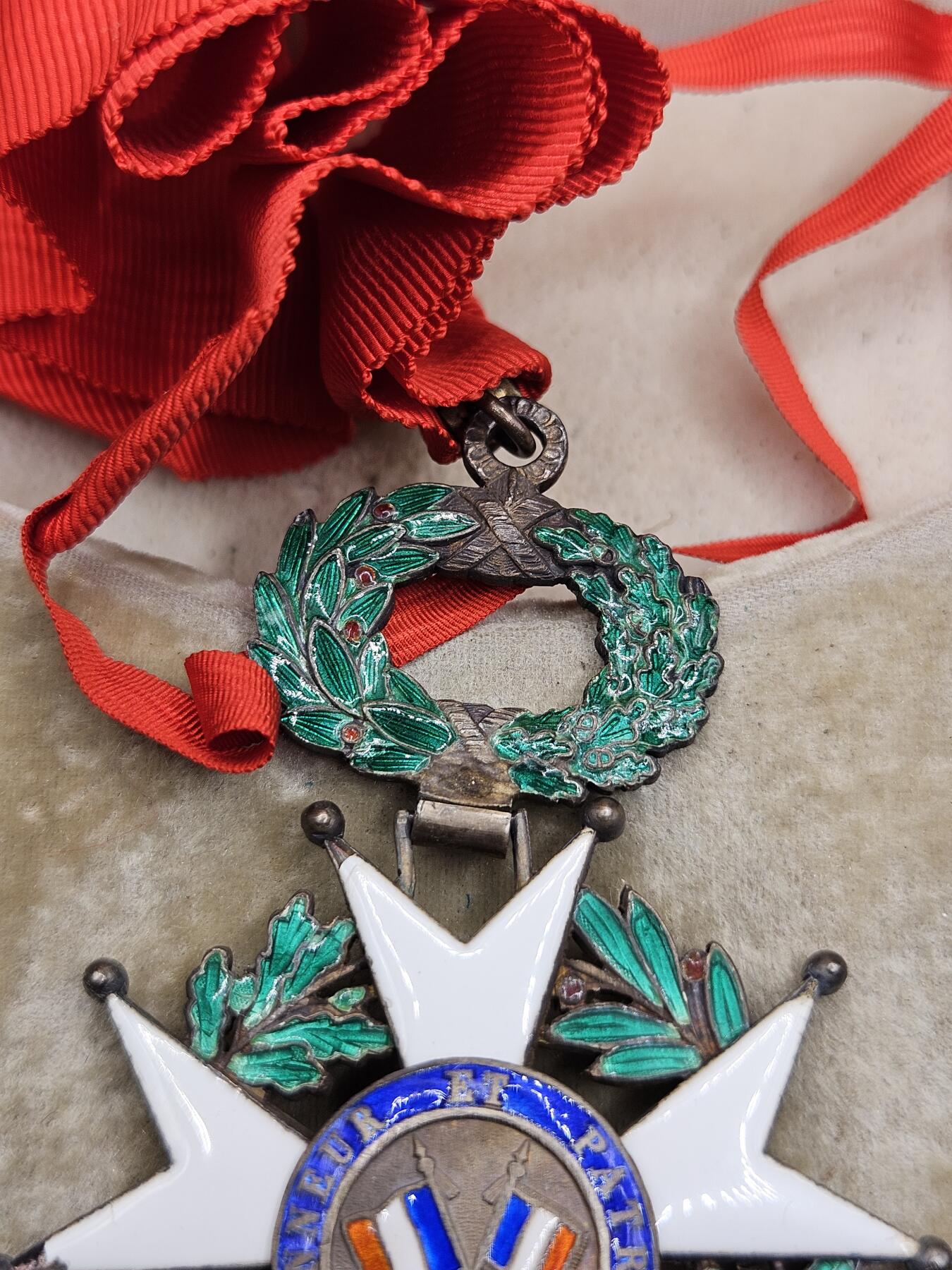 0元起拍勋章 第330期 咸鱼国勋章拍卖专场 2月1日（周日）下午6：00开始 战前三共版 指挥官级荣誉军团勋章 银制带盒略 亚瑟贝特朗制