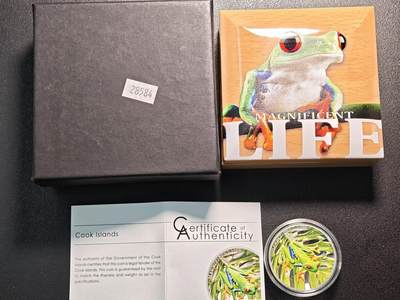 【德藏】世界币章拍卖第163期（拍品征集中~欢迎藏友联系） -  2018年 库克群岛树蛙彩色精制纪念银币 999银 直径约：38.61mm；重约：1盎司 原盒 原证书