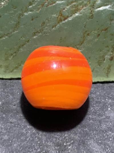 建国前后库存双色搅胎琉璃苹果珠一颗， - 建国前后库存双色搅胎琉璃苹果珠一颗，