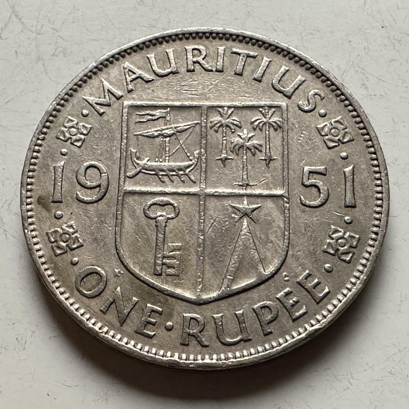 🌹外币初藏🌹🐯2026年第13场  每周二四六晚8️⃣点 接代拍 英属毛里求斯1951年一卢比