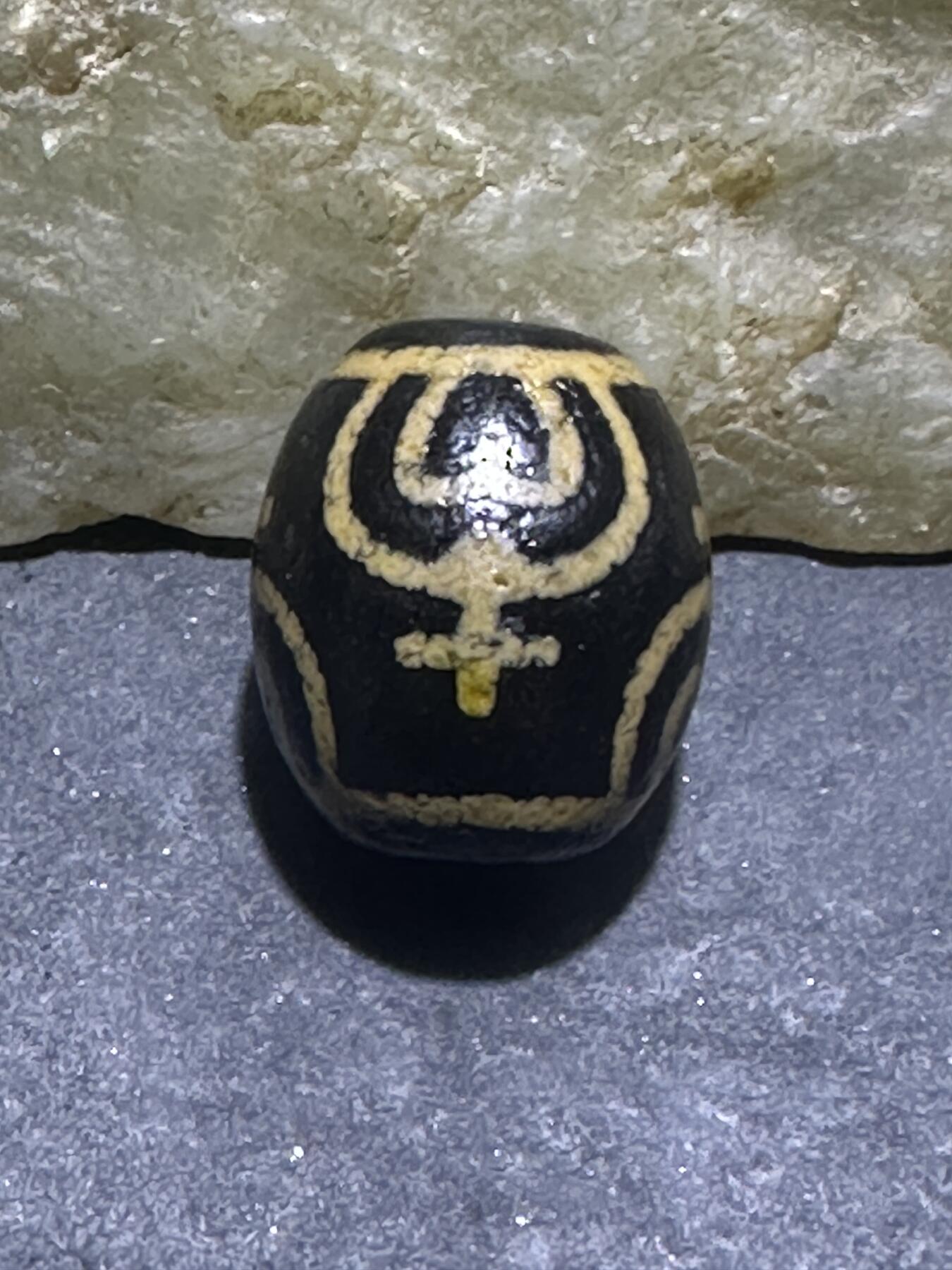 仅此一颗，精品藏传牙黄宝瓶玛瑙天珠一颗