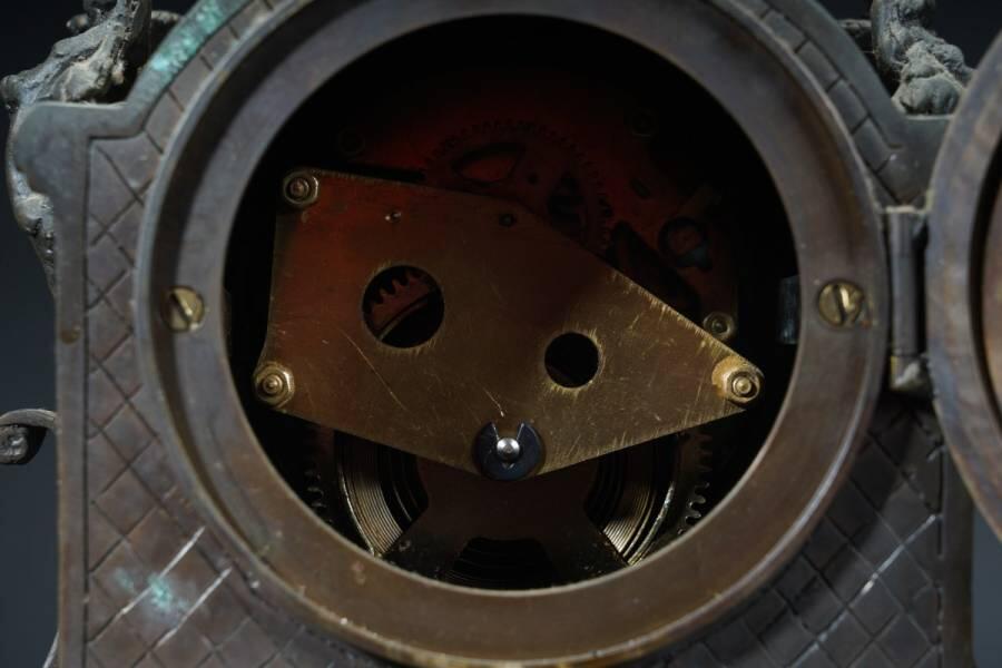 上海都达杂项专场十二（全场包邮】 西洋全铜画珐琅人物大摆钟83-5