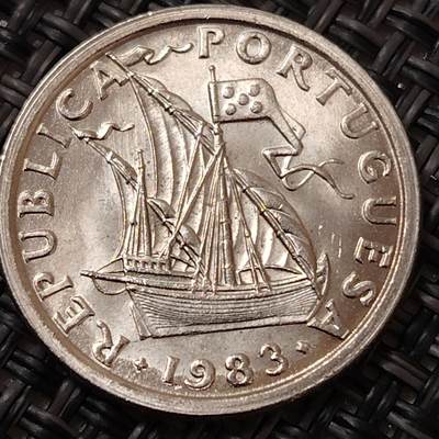 布加迪🐬～世界钱币(上海)🌾第 276 期 /  各国套币和散币 - 葡萄牙🇵🇹 1983年 2.5艾斯库多 ~L7
