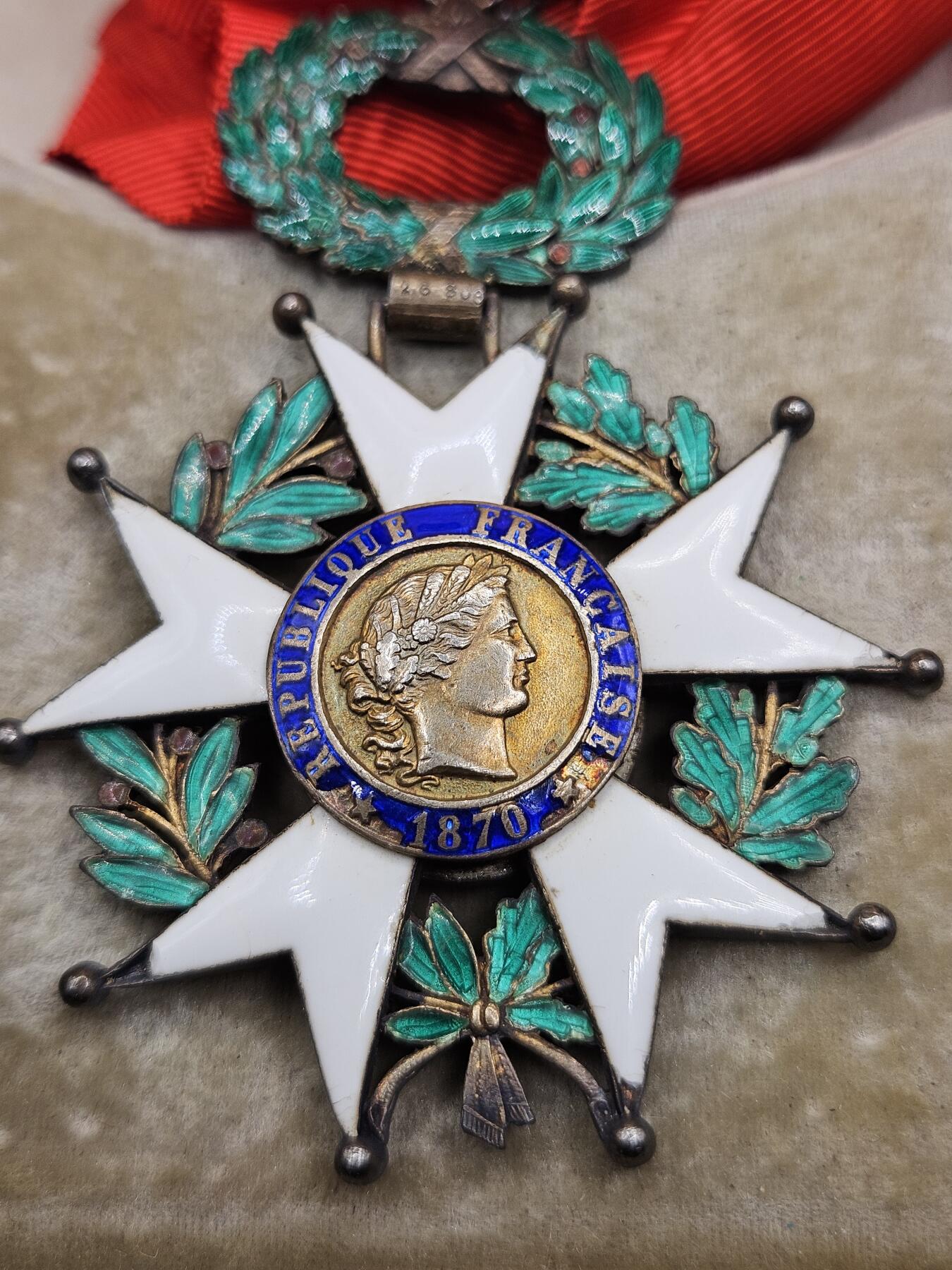 0元起拍勋章 第330期 咸鱼国勋章拍卖专场 2月1日（周日）下午6：00开始 战前三共版 指挥官级荣誉军团勋章 银制带盒略 亚瑟贝特朗制