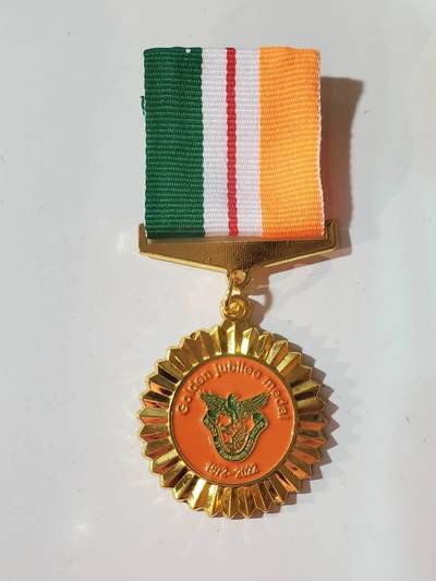 韵星假日军品类拍卖第三十九期暨默多克中校夫妇专场 -- Rimey Holidays Militaria Auction 39 & The Modoks Collection  - 赞比亚共和国国家服务金僖奖章 铜镀金 少见国家 非常厚重 库存品相