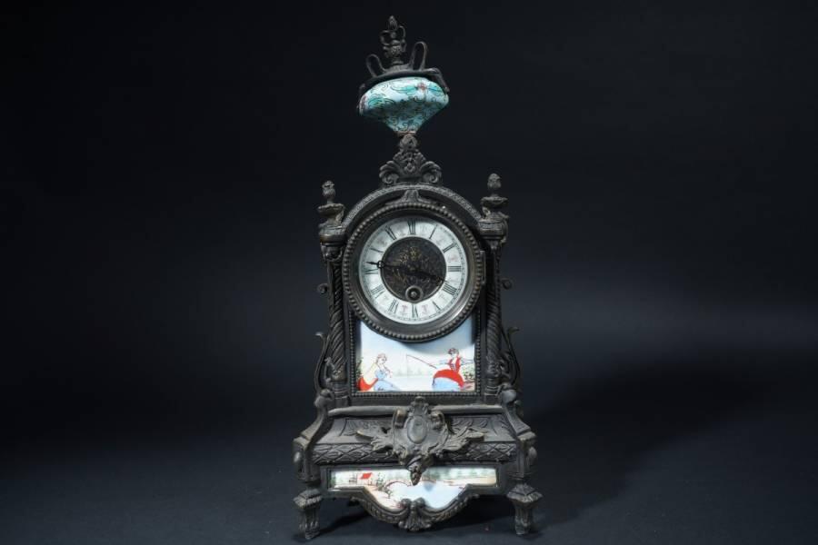 上海都达杂项专场十二（全场包邮】 西洋全铜画珐琅人物大摆钟83-5