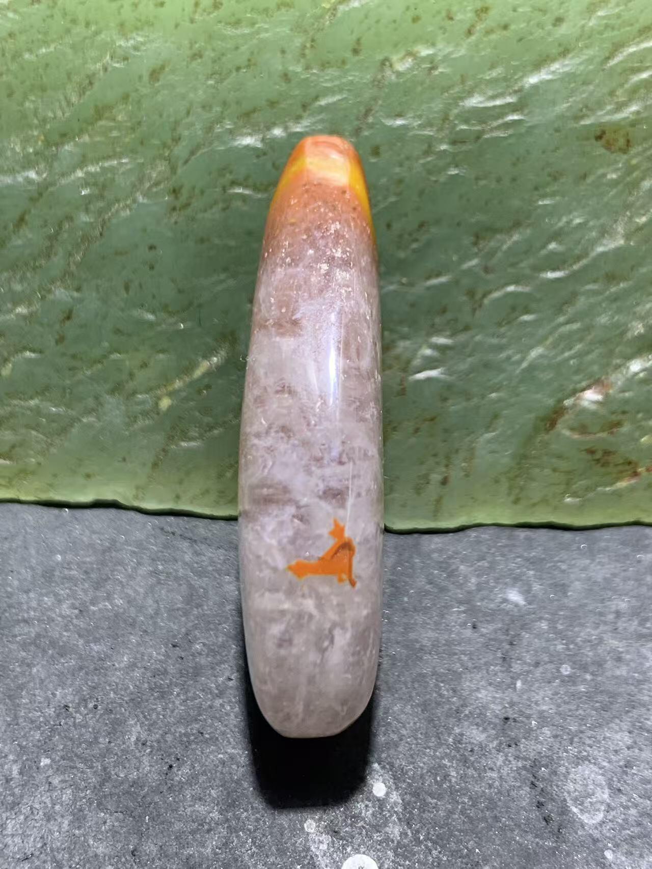 精美冰飘战国红玛瑙吊坠一个！