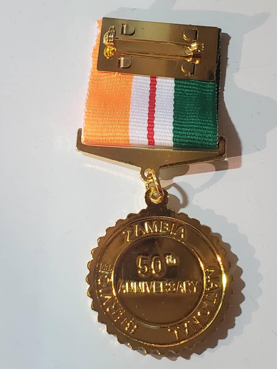 韵星假日军品类拍卖第三十九期暨默多克中校夫妇专场 -- Rimey Holidays Militaria Auction 39 & The Modoks Collection  赞比亚共和国国家服务金僖奖章 铜镀金 少见国家 非常厚重 库存品相