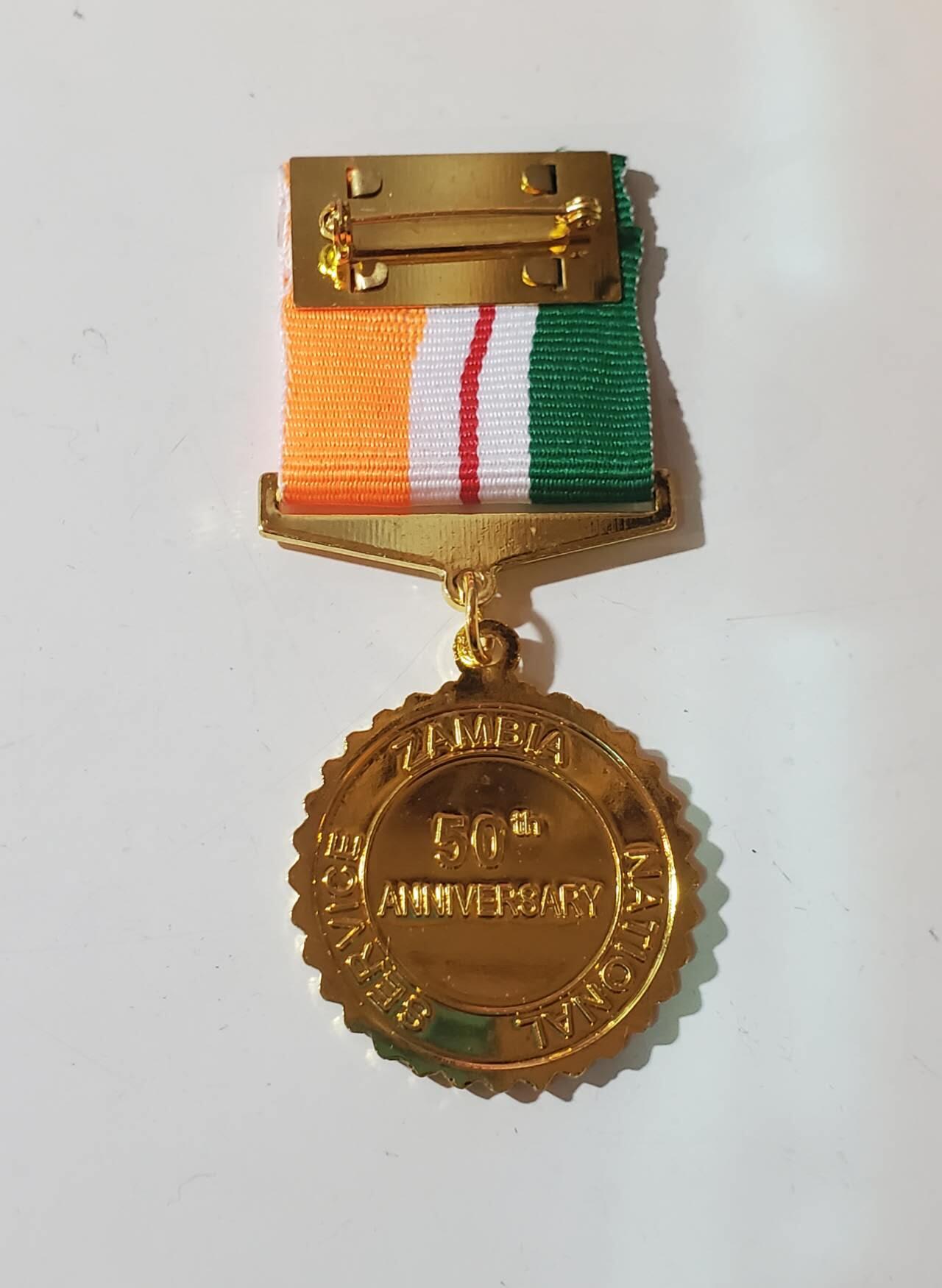 韵星假日军品类拍卖第三十九期暨默多克中校夫妇专场 -- Rimey Holidays Militaria Auction 39 & The Modoks Collection  赞比亚共和国国家服务金僖奖章 铜镀金 少见国家 非常厚重 库存品相