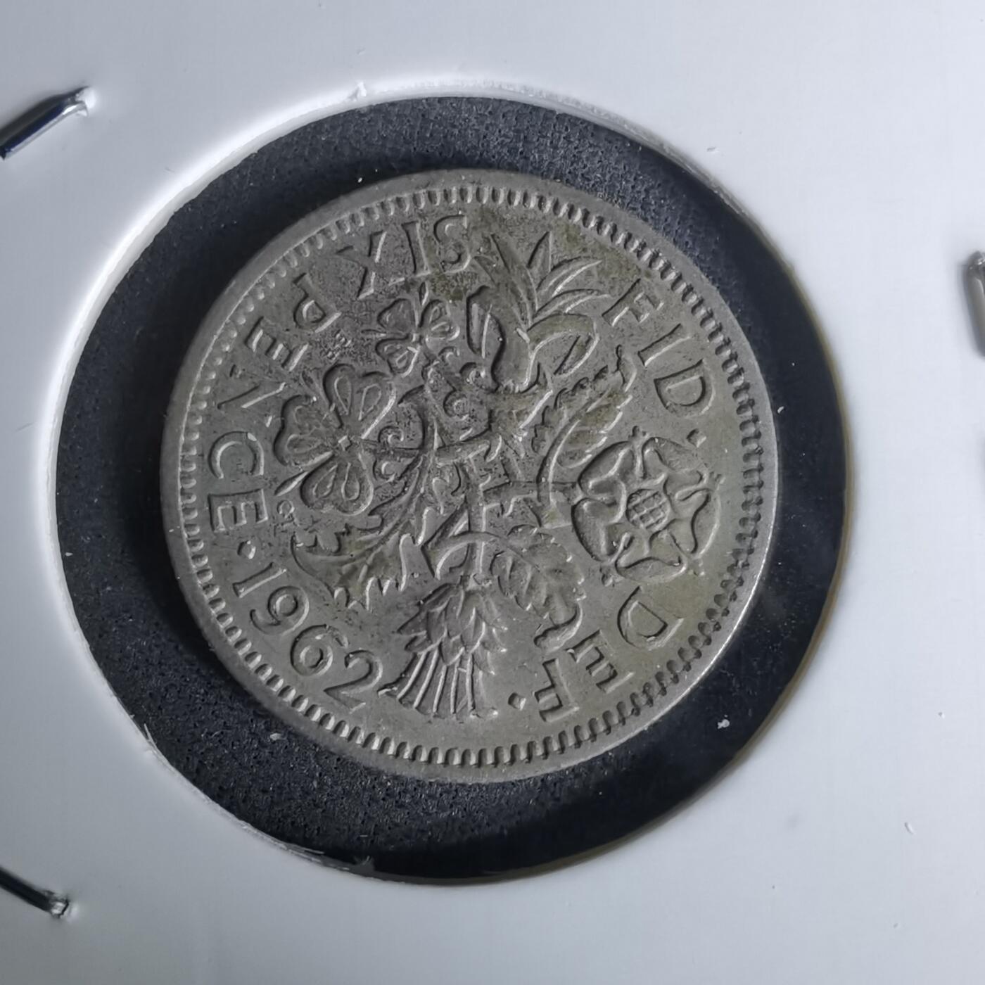 沼泽如烟--第978场 英国1962年6便士