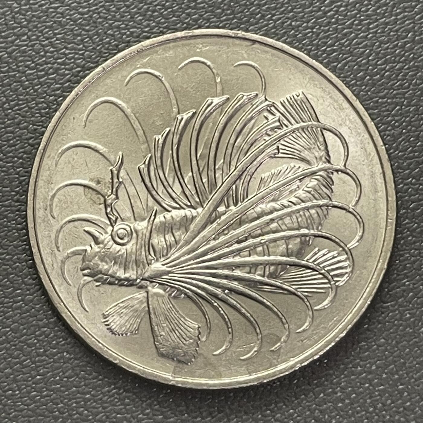 回流0201 新加坡1982年50分 狮子鱼